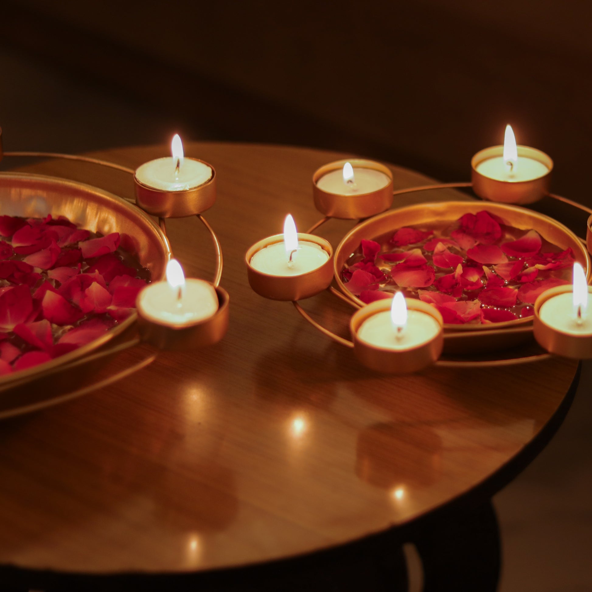 Hexagon Urli with 6 candle stand of Metal