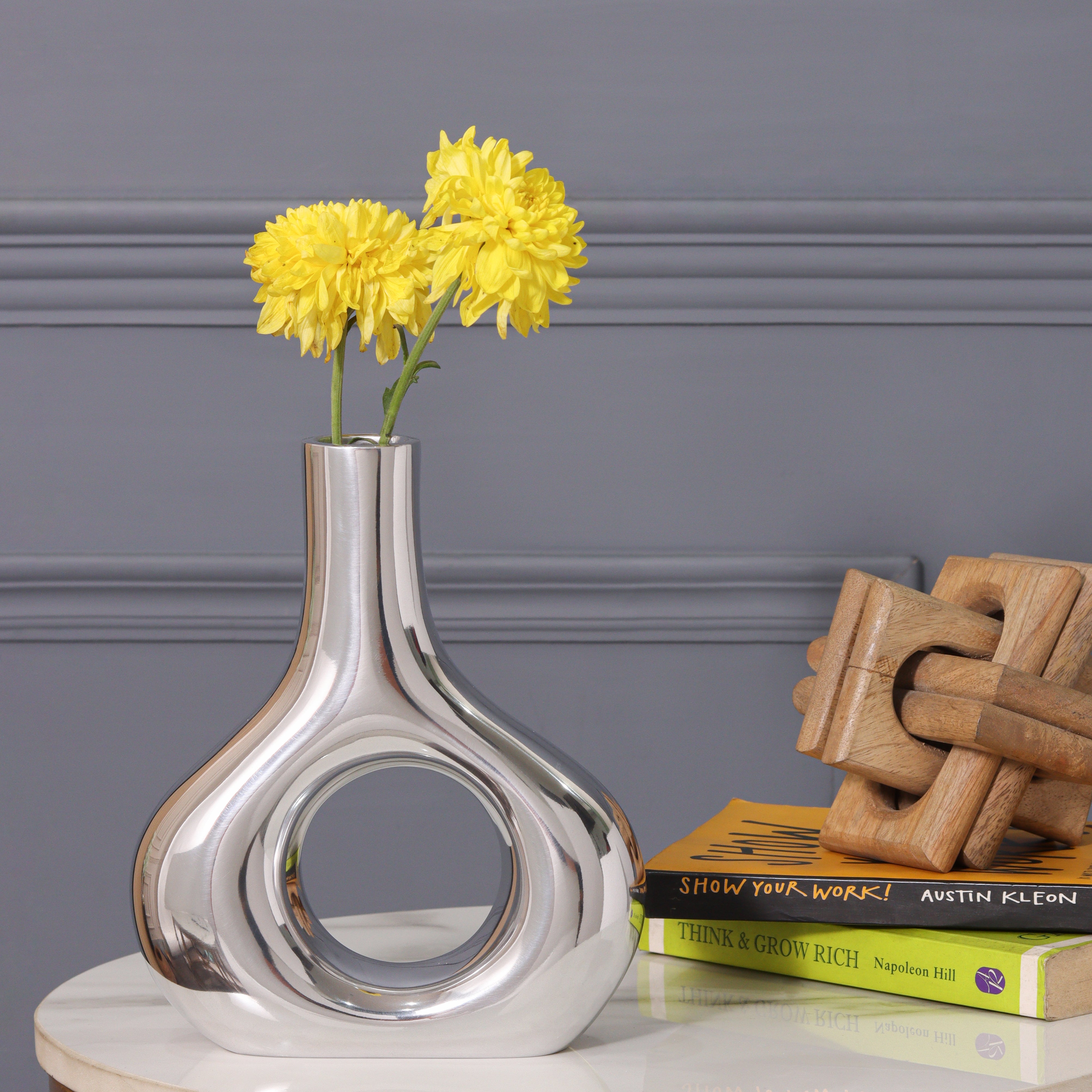 Ellipse Horizon Aluminium Flower Vase