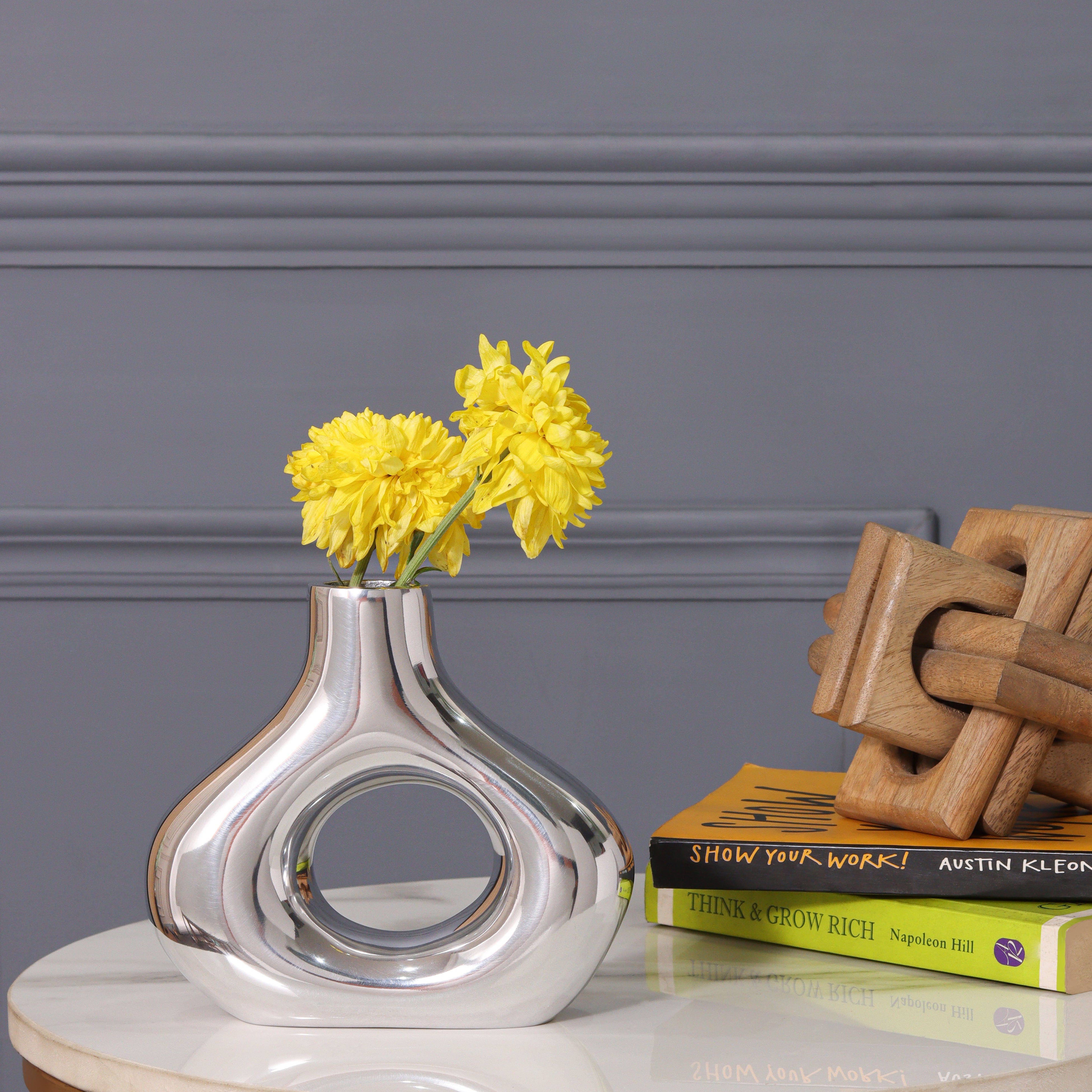 Ellipse Horizon Aluminium Flower Vase