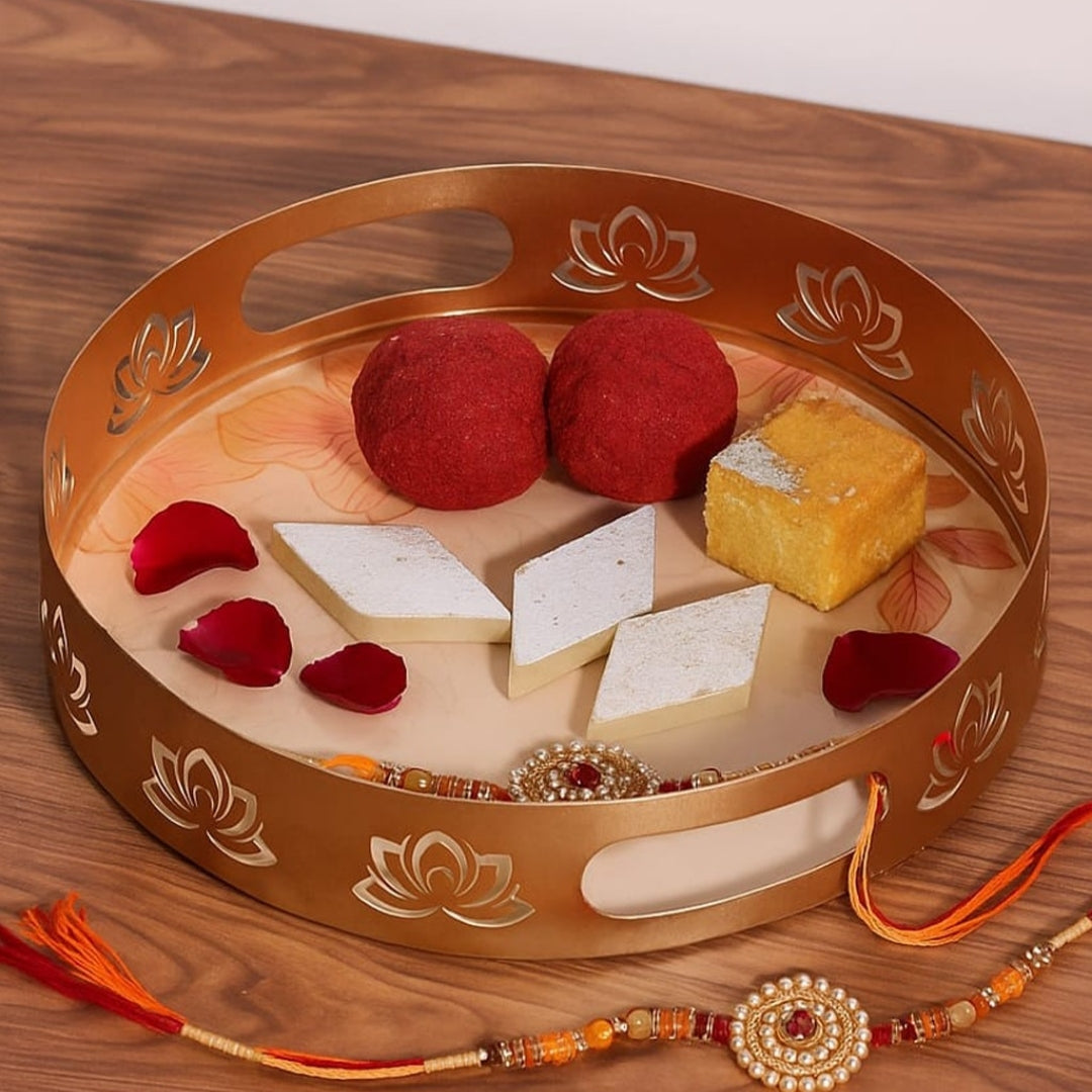 Round Serving Tray with Leaf Motif